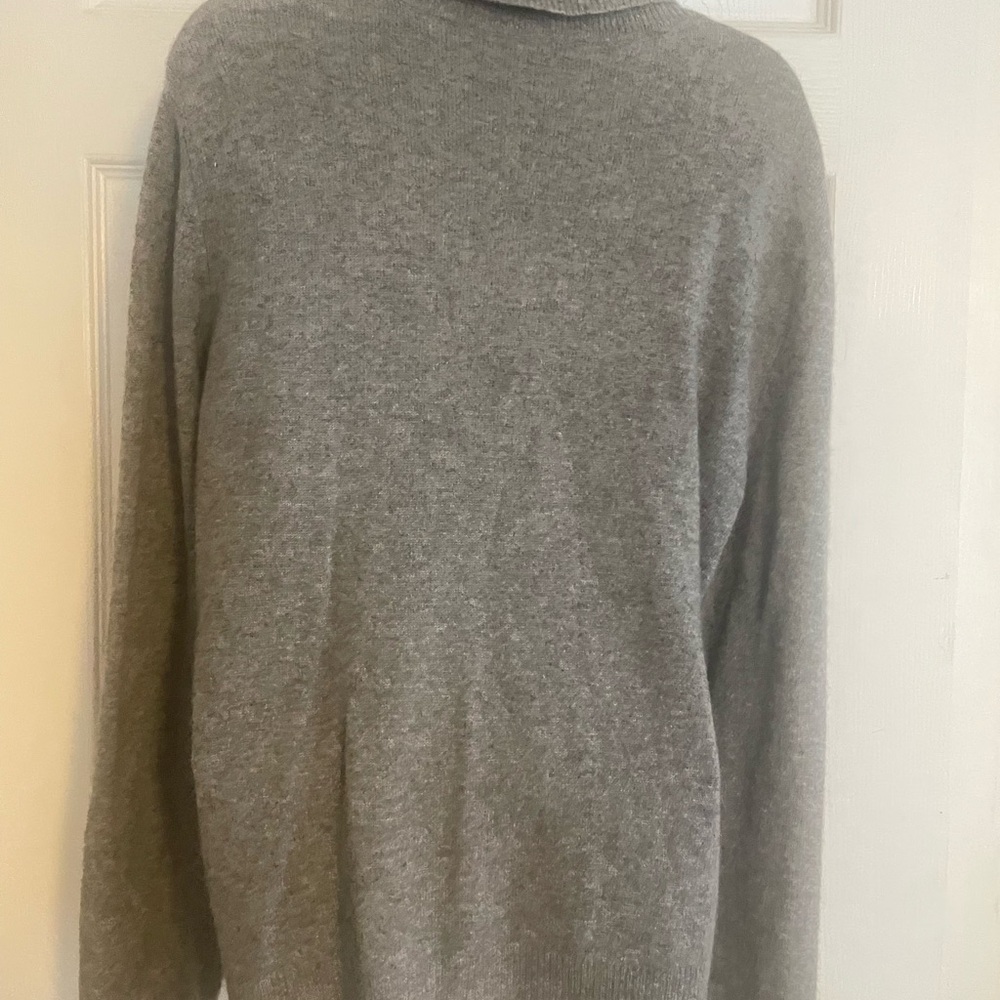 Cashmere Gray and Pink‎ Argyle Women's Turtleneck Sweater - Picture 2 of 2